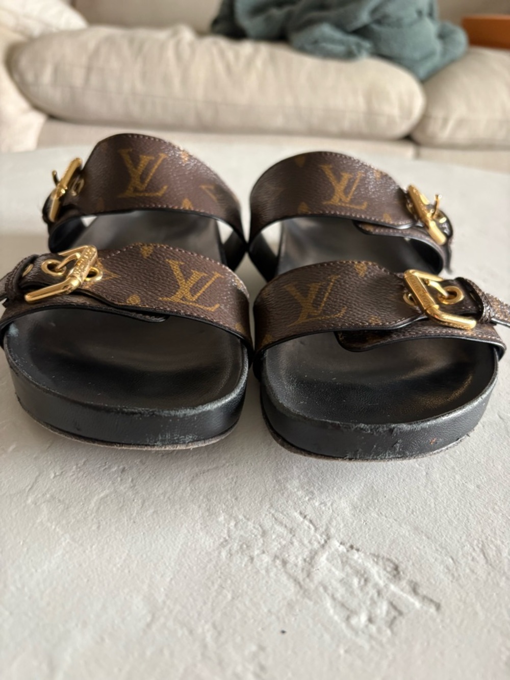 Authentic! Louis Vuitton Brown Monogram Bom Dia Leather Sandals - Picture 4 of 6